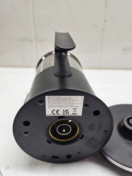 Spieniacz do mleka Swan SK33020BLKN 500W czarny/srebrny