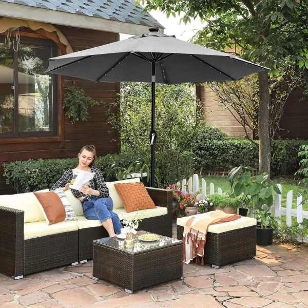 Parasol z oświetleniem solarnym LED szary 270 x 241 cm Songmics
