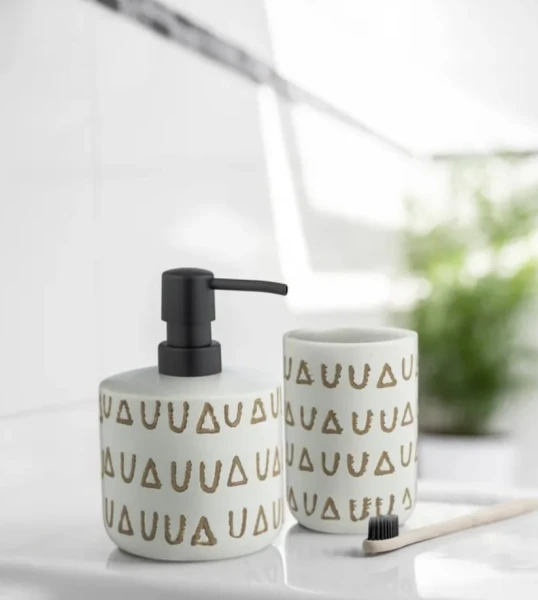 Ceramiczny kubek na szczoteczki Wenko Avila